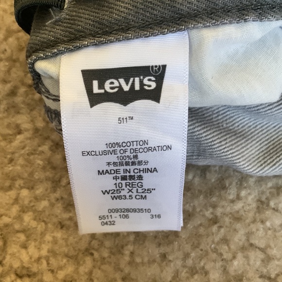 Gray wash Levi denim boys jeans - Picture 3 of 7